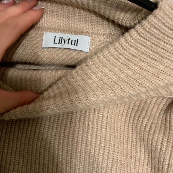 Lilyful Knit Sweater - Picture 2 of 3